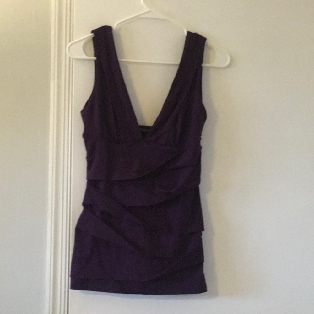 Vintage forever, 21 deep V neck tank going out top